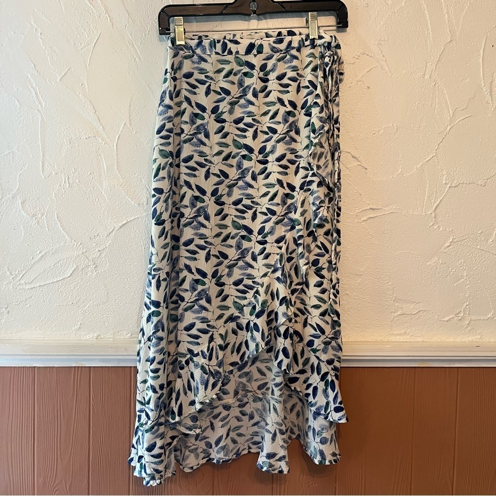 Kendall & Kylie Blue and Green Leaf Maxi Skirt Size medium